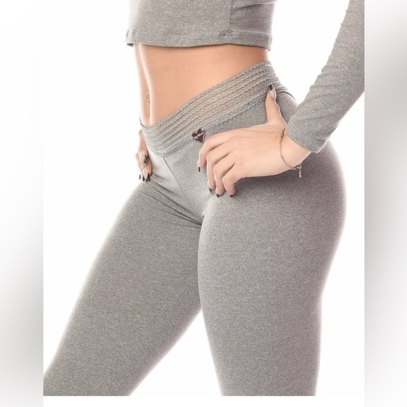 Cute booty leeging low rise grey sexy and stretchy - Picture 2 of 3
